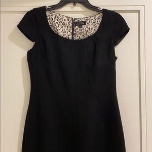 Black short sleeve Tahari Dress w/ zipper in back